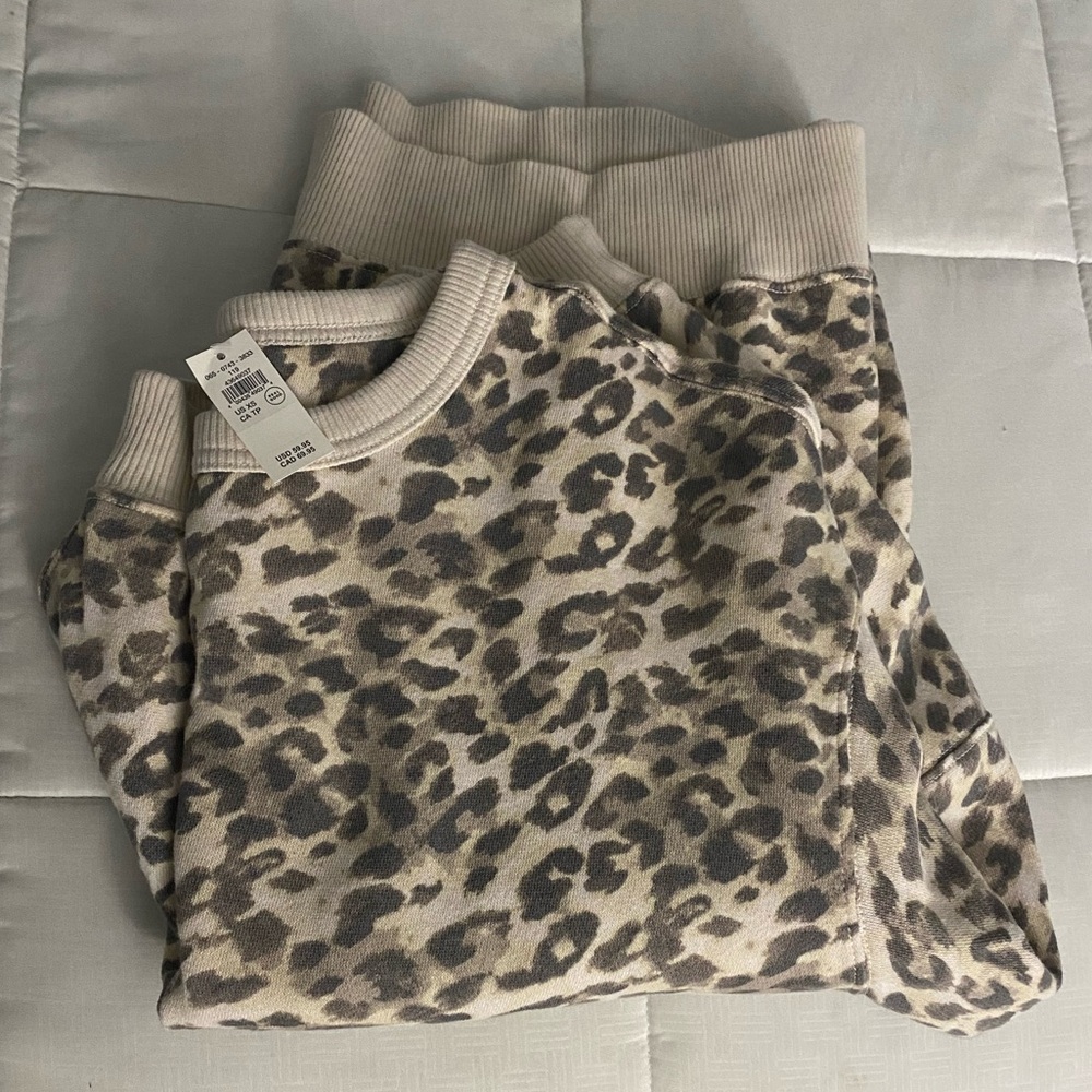 Aerie Tres Chic Sweatshirt - Picture 6 of 10
